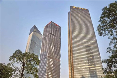 探索世界的奇妙与深圳9895场的双重享受